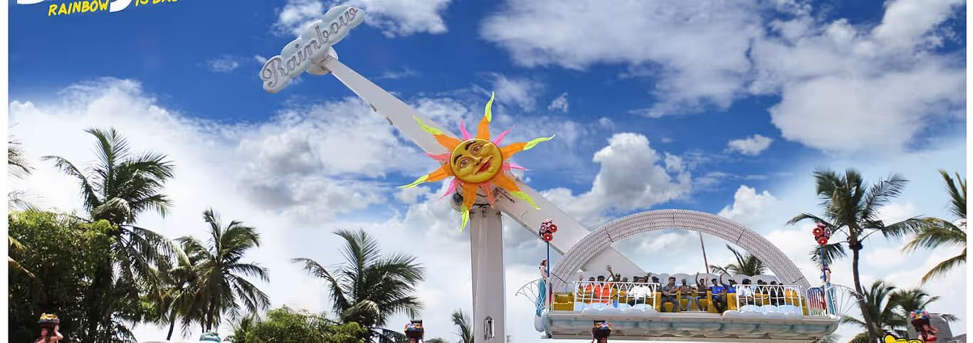 a 360-degree ride at MGM Dizzee World
