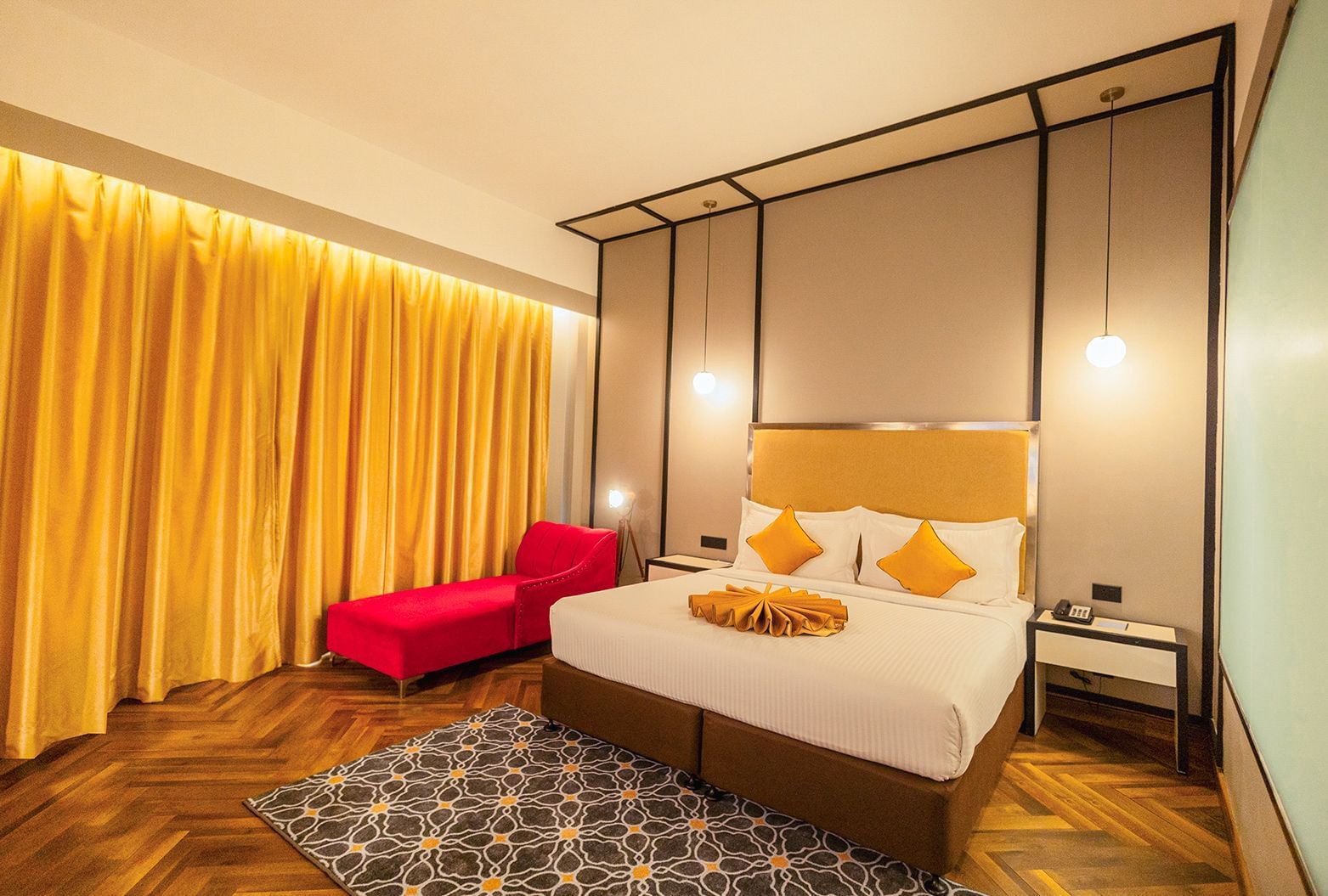 Executive-Room 2