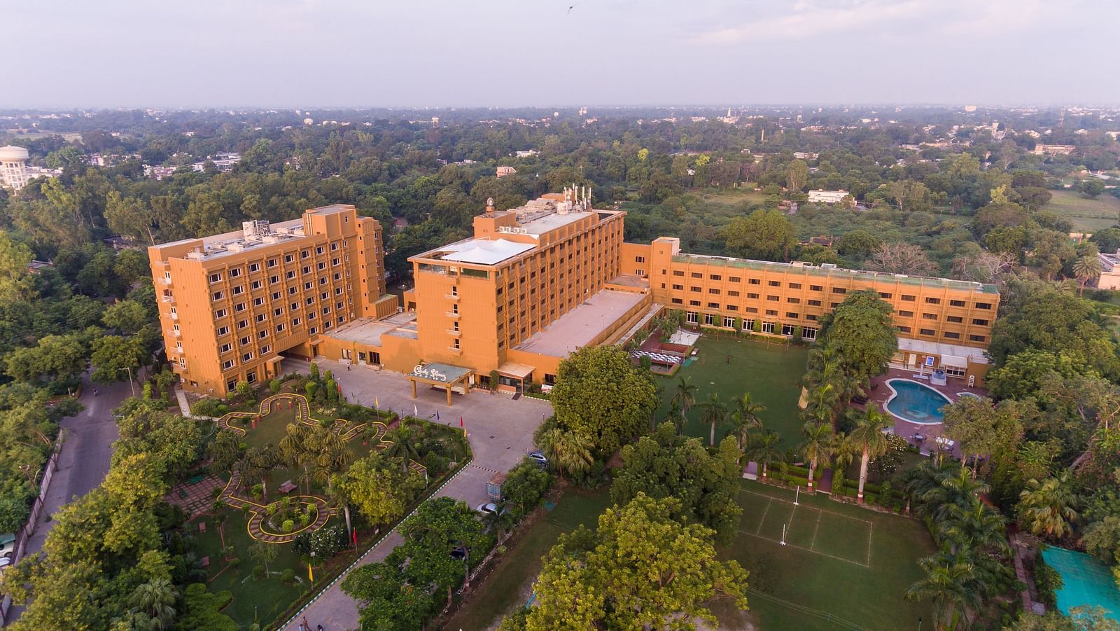 Aerial view of Hotel Clarks Shiraz, Agra