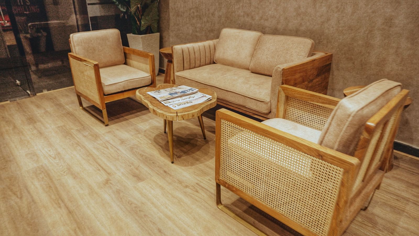 Lobby (2)