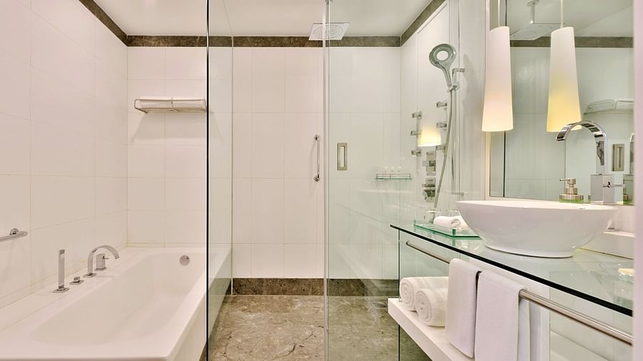 Bathroom at Radisson Blu - Bengaluru Outer Ring Road 4