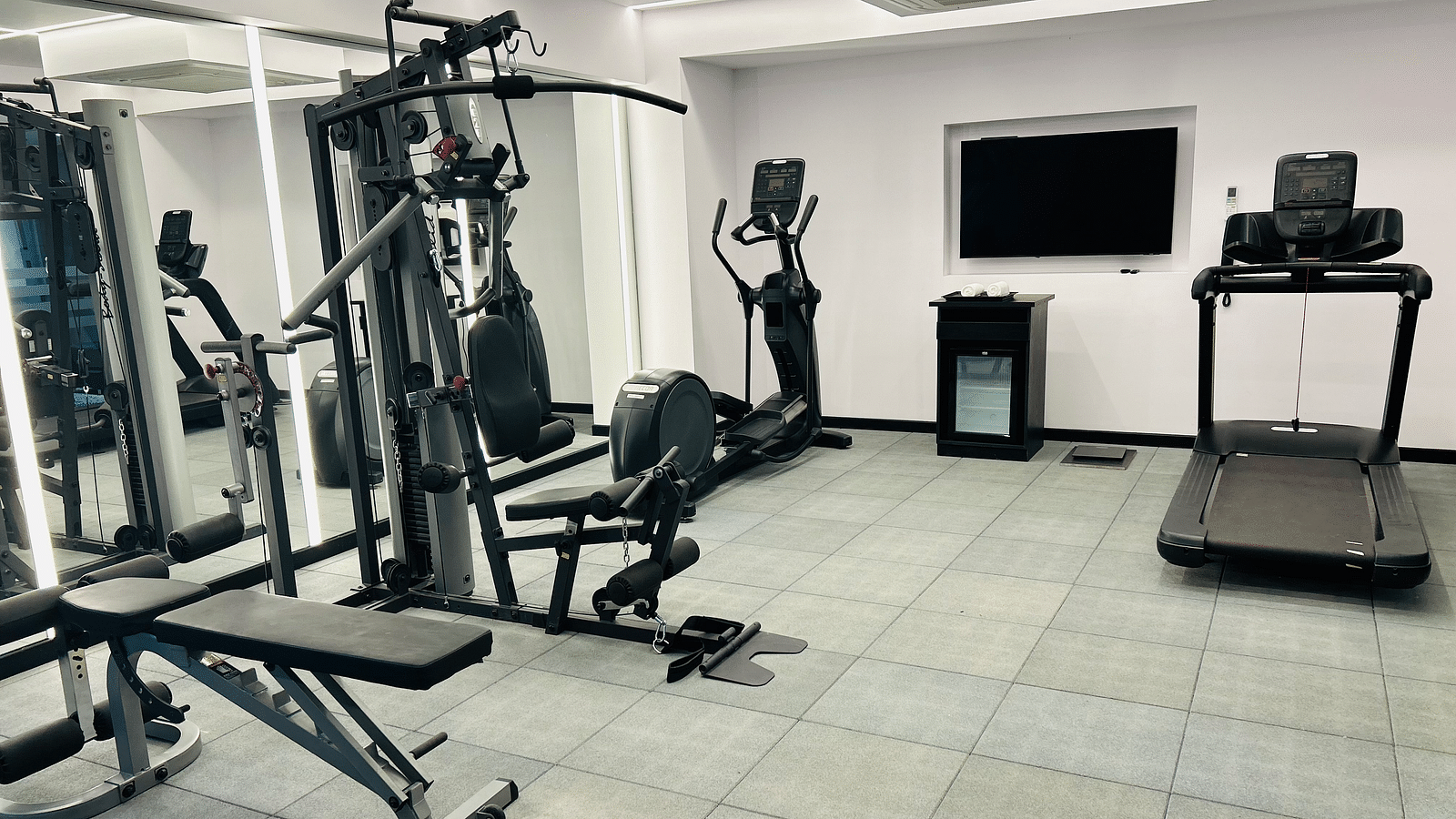 GYM1