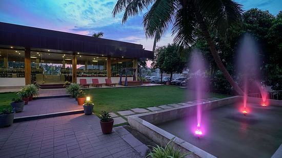 Restaurant Sai Priya Beach Resort Vizag