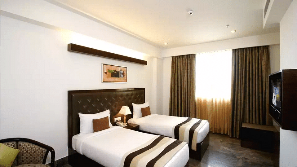 Double Room Taurus Sarovar Portico New Delhi cgeimu