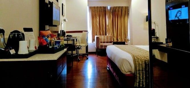 Club Room 3 (1)