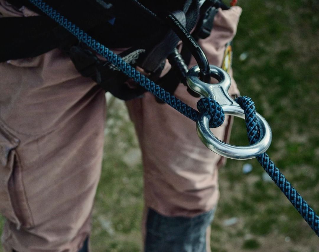 rappelling-1842180 1280