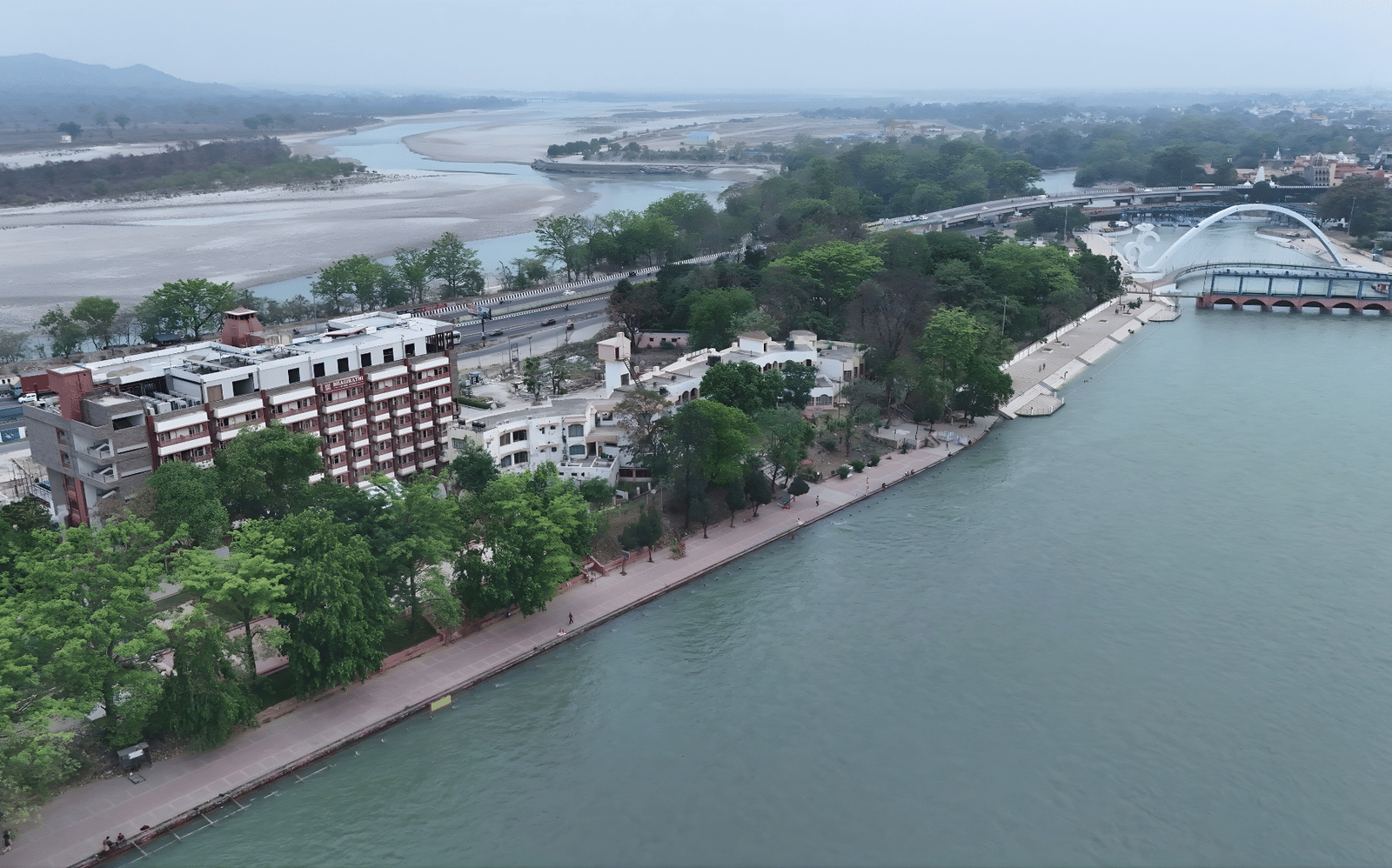 Looking for the best luxury hotel in Haridwar? Check this out!