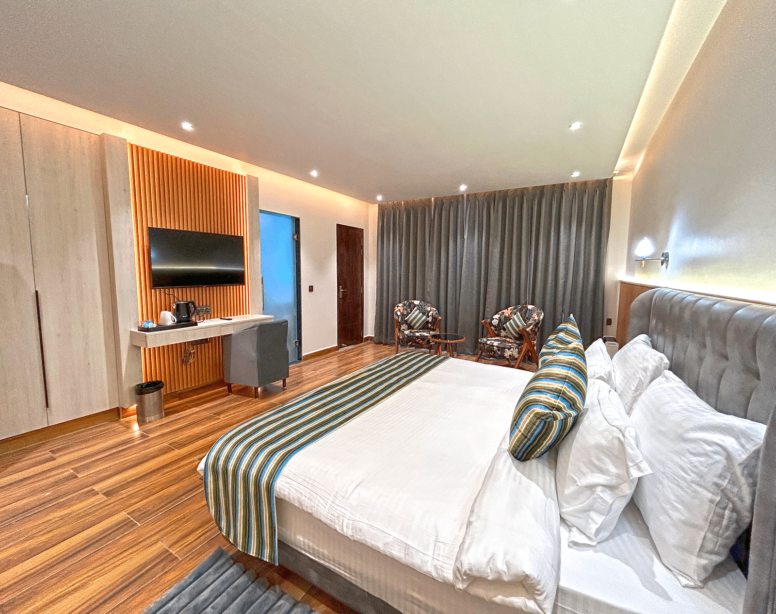 Premium-Room-05