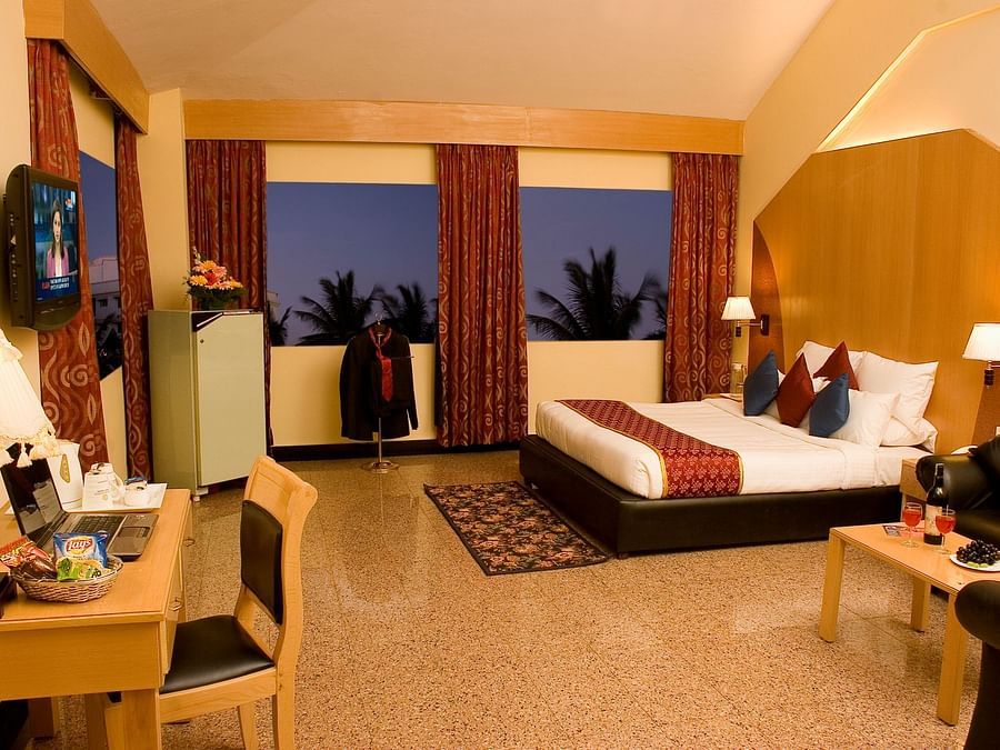 Ramanashree California Resort - interior view of the Signet Suite with king size bed