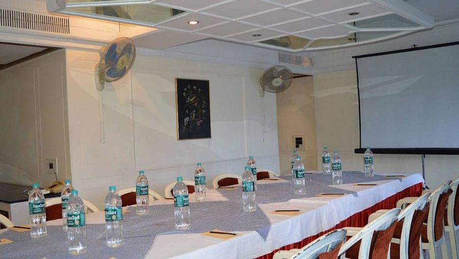Banquet Hotel Kohinoor Executive Deccan Gymkhana Pune 4