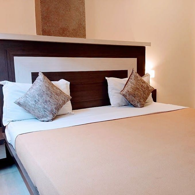 Deluxe Room7