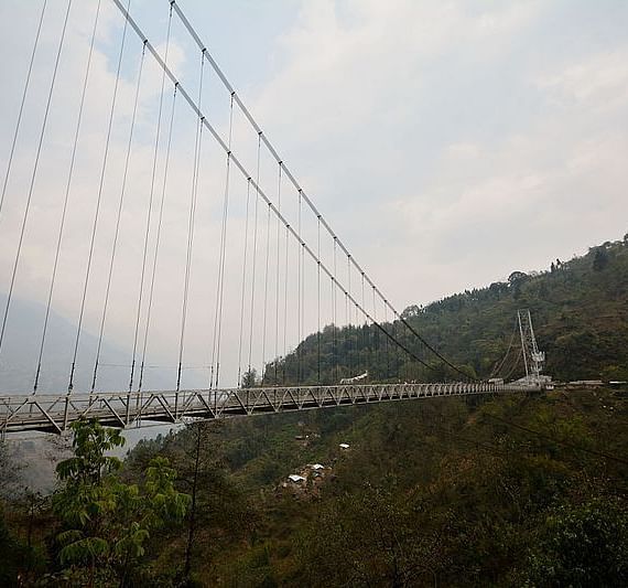 Singshore Bridge Summit Newa Regency and Spa Pelling wnis8n