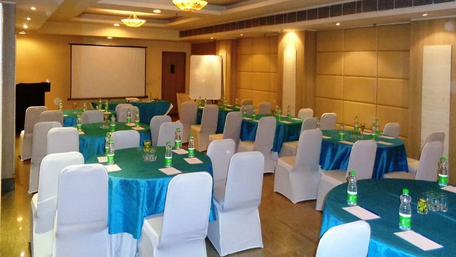 Banquet Hall at Hotel Sarovar Portico Naraina New Delhi 1