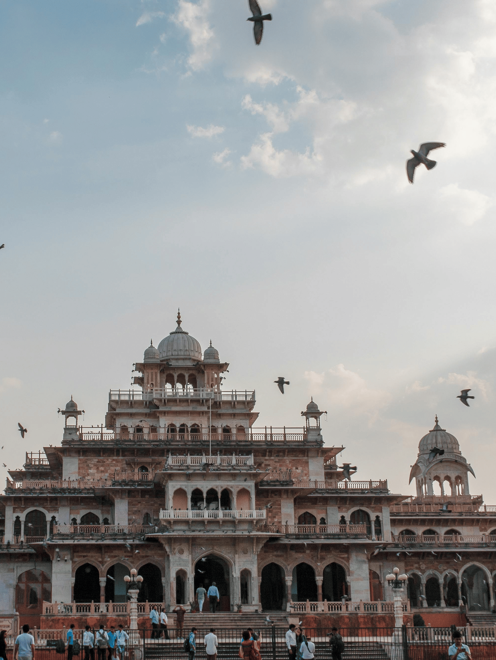 Explore the Many Tourist Attractions in Jaipur