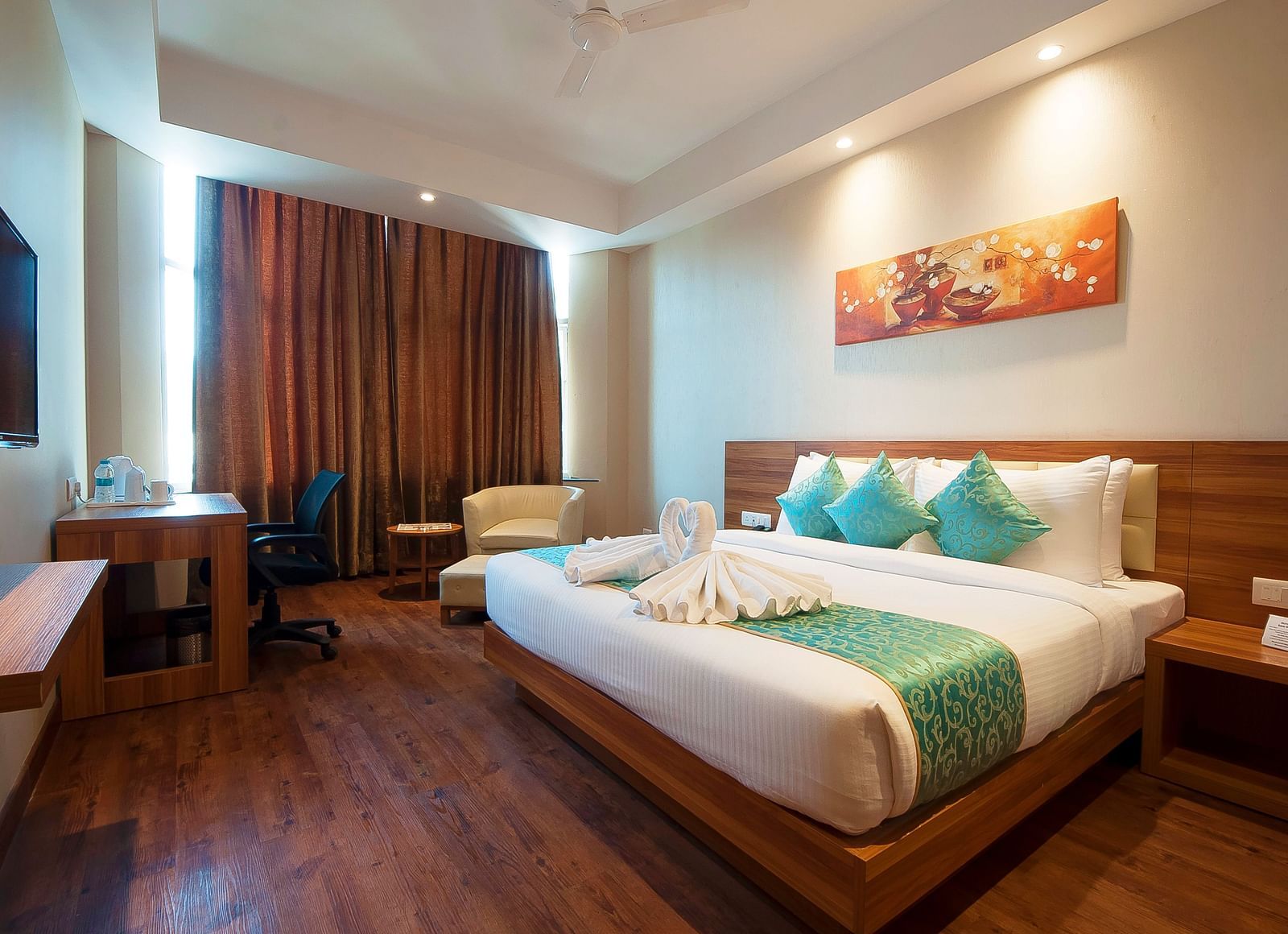 deluxe room with complimentary wifi 1