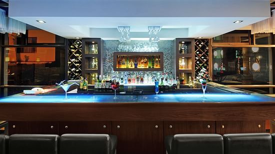 Renest River Country Resort  Manali Blu Bar  4