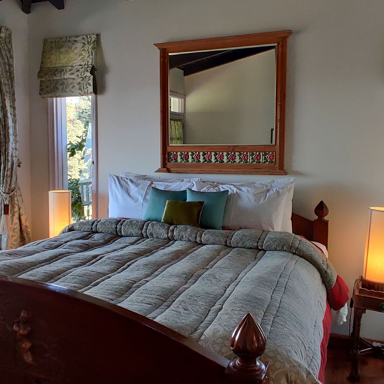 Premium Room with bed and lamp by the side of the bed at Bed with side canopy and a lamp on the side of the bed at 3 bhk cottage at Te Aroha by Shervani Mukteshwar