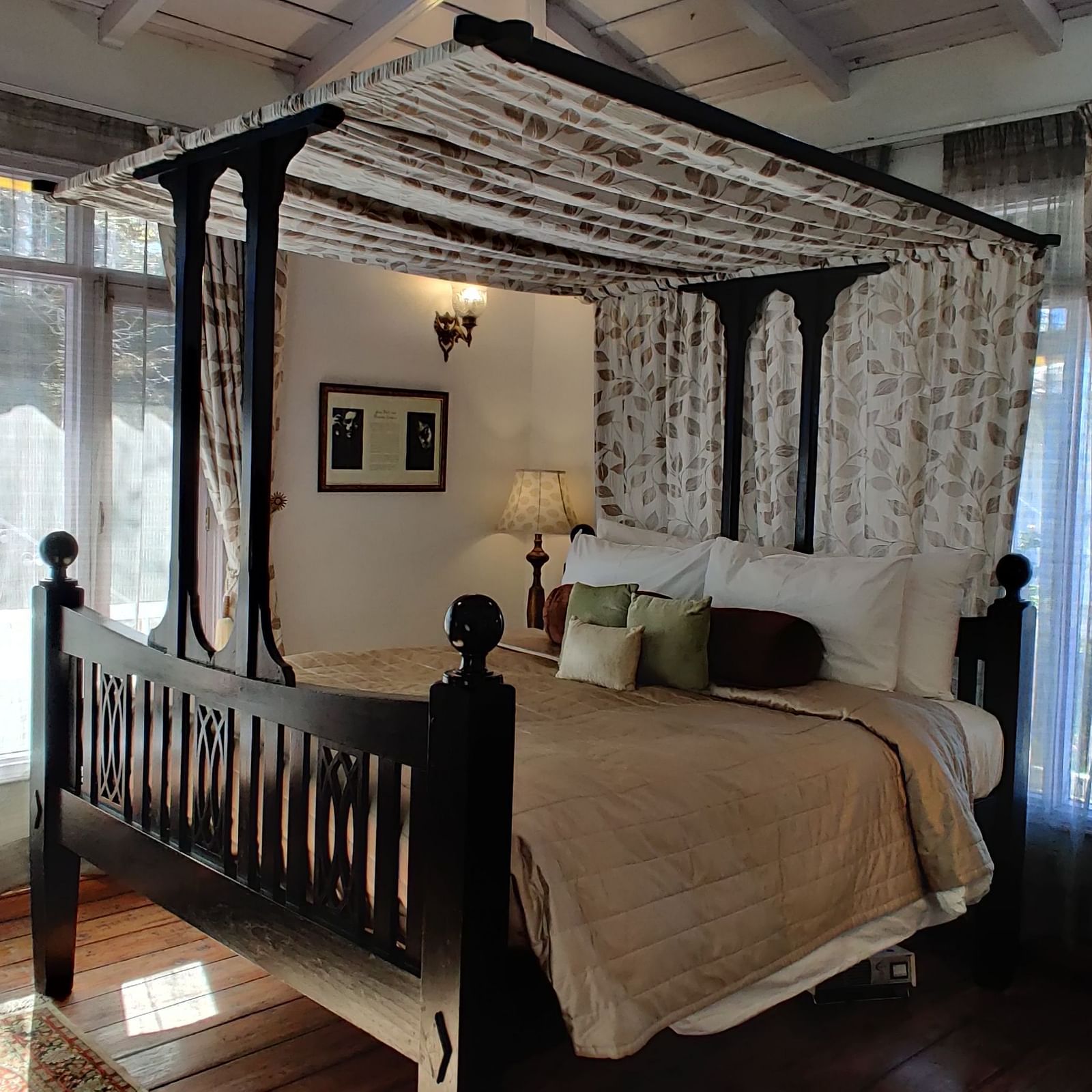 Suite Room with a beautiful view and portraits at Te Aroha By Shervani, Mukteshwar