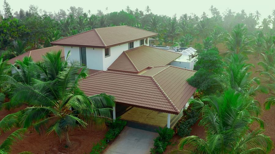 Exterior Golak Kumta
