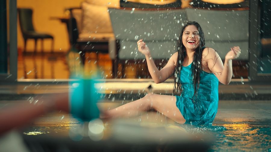 Fun in the private pool 2 Golak Kumta
