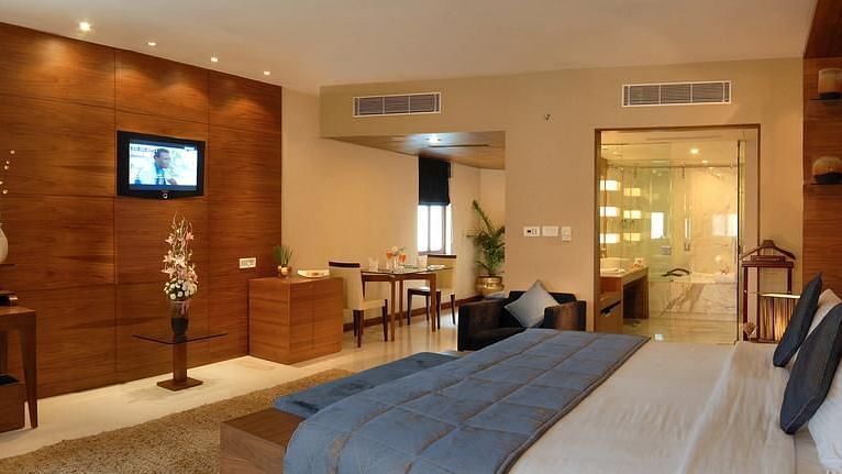 Deluxe Suite