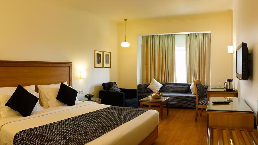 Suite at Abad Plaza at Hotel Rooms in Kochi 2