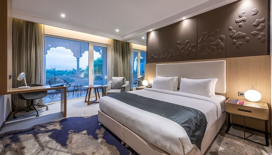 Premier Rooms in Raipur01
