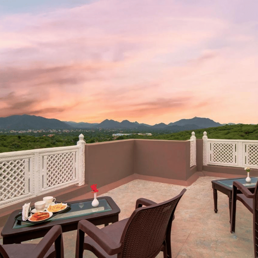 rooftop dining