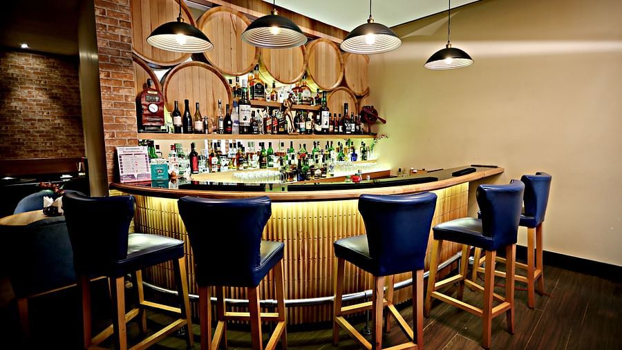 the bar counter at Wood House bar in Vizag