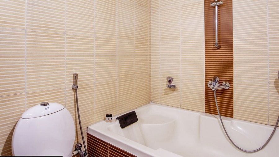 atticroomwithbathtub4