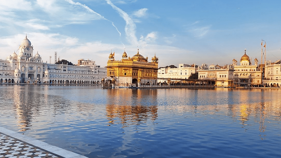 asia-india-north-amritsar-golden-temple-complex