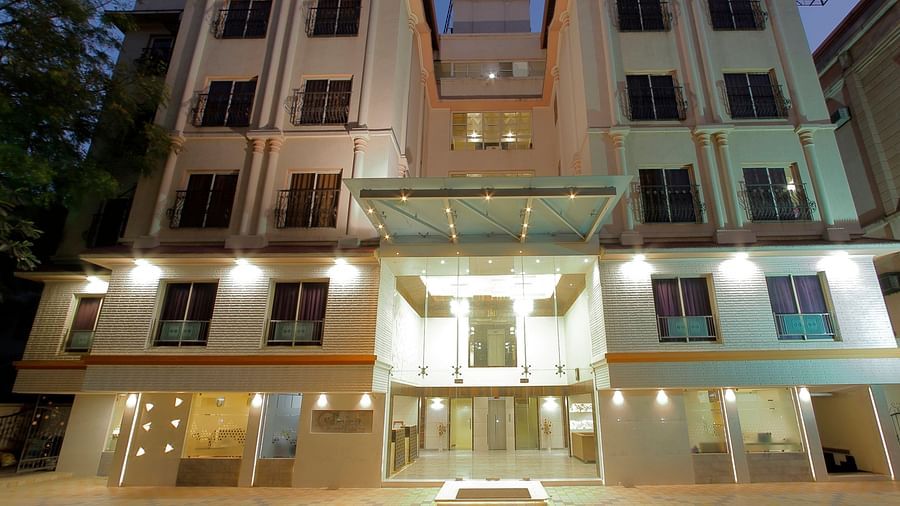Hotel Summit, Ahmedabad Ahmedabad  T8 1687