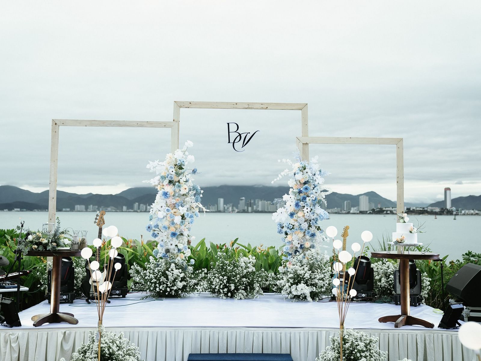 A platform decorated with flowers - Alibu Resort Nha Trang