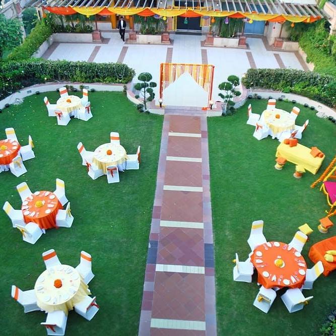 Pool Side, The Bristol Hotel Gurgaon, Banquet Hall In Gurgaon 5028