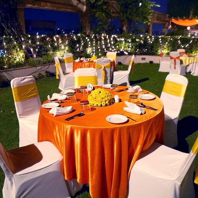 Pool Side, The Bristol Hotel Gurgaon, Banquet Hall In Gurgaon 5216