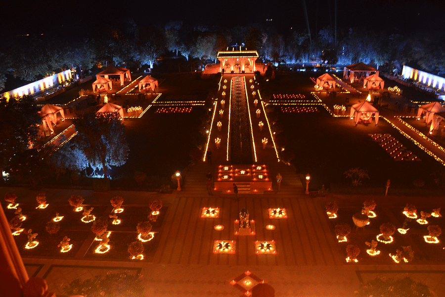 Decor - Celebration Lawns 2
