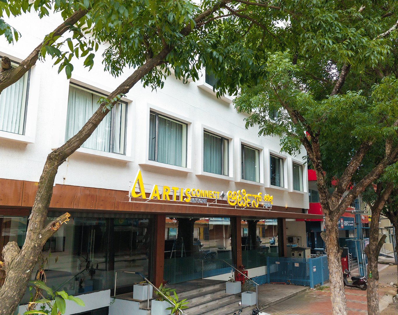 ACMY-Facade-Entrance