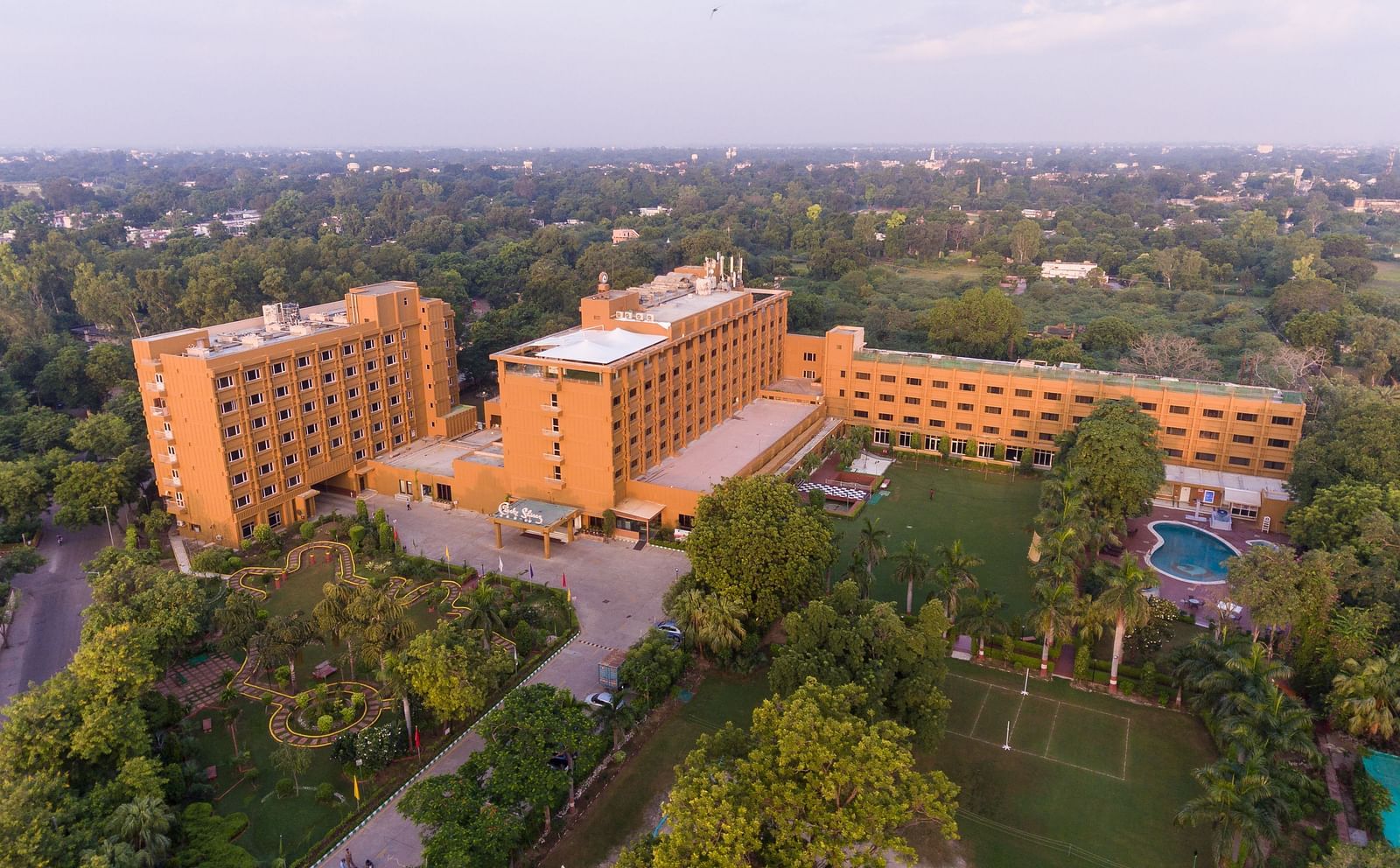 Aerial view of Hotel Clarks Shiraz, Agra