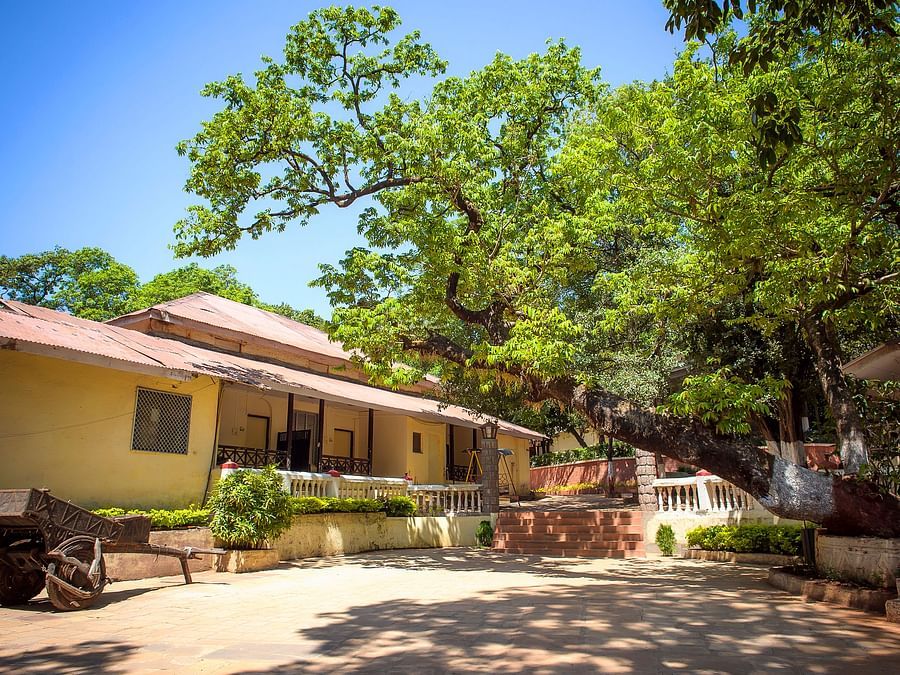 Adamo Resort Matheran - facade
