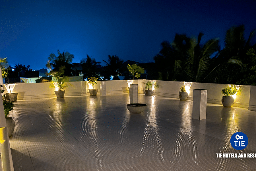 alt-text Terrace 3