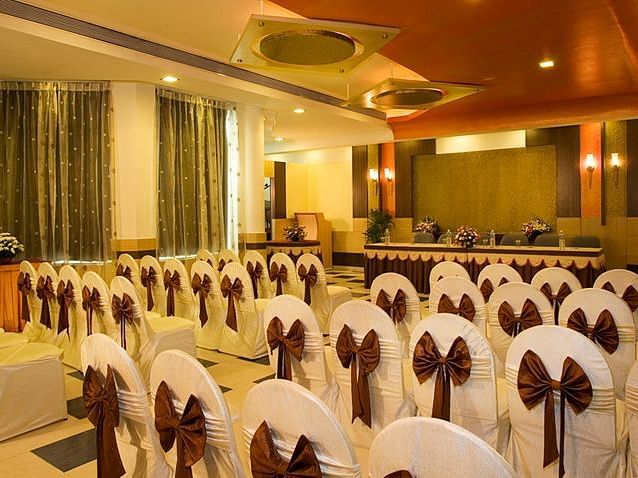 The Senate Hall at Hotel Pai Viceroy Jayanagar in a theatre style setup