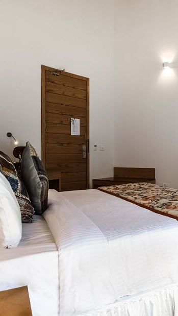 King size bed in patang cottage 