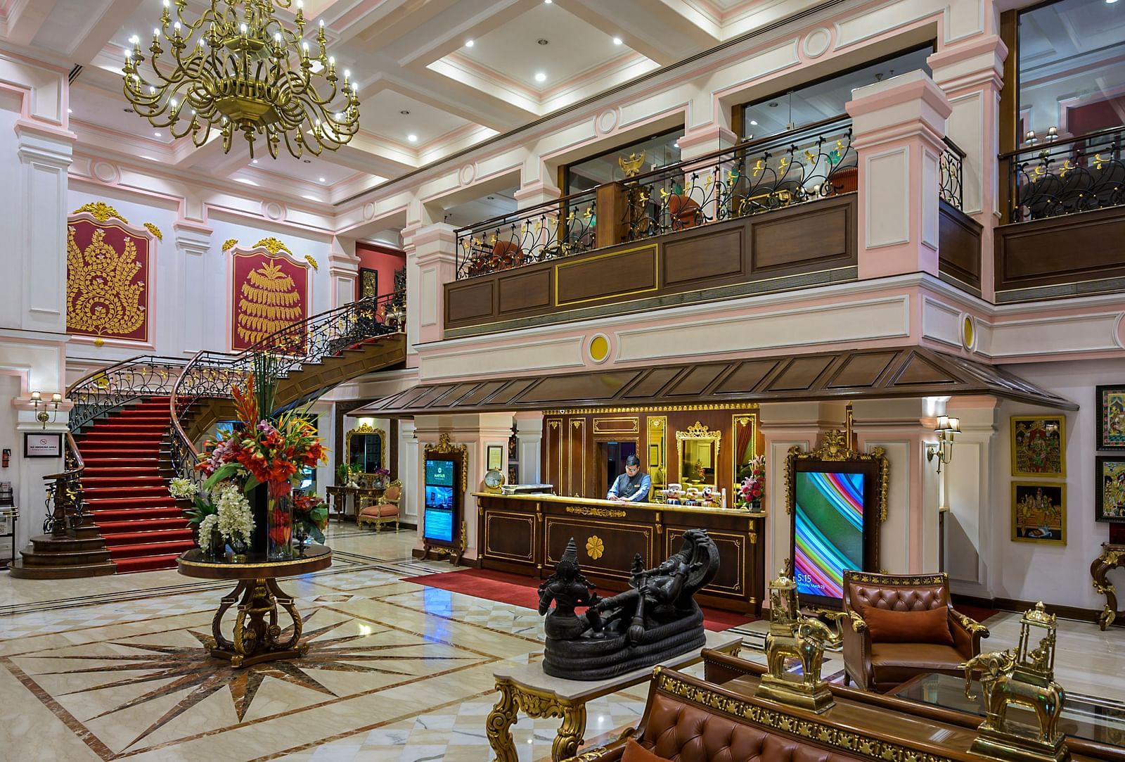 the reception area - Mayfair Lagoon, Bhubaneswar