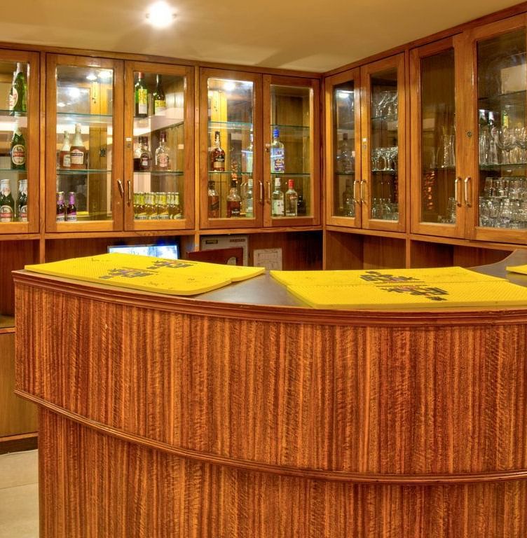 bar