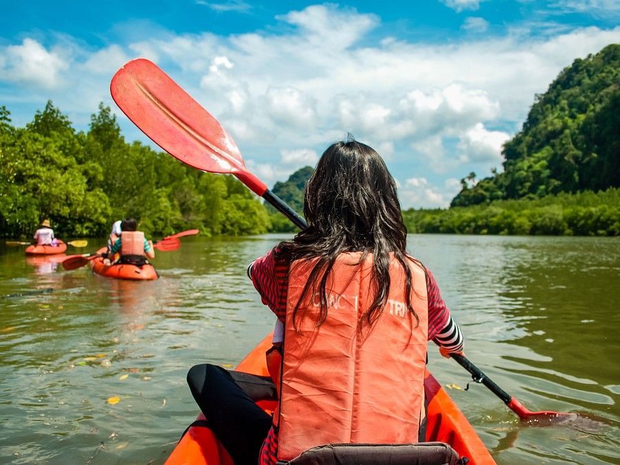 alt-text Kayaking at Nature Trails