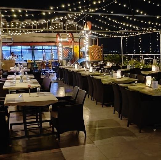 THE ROOF RESTAURANT