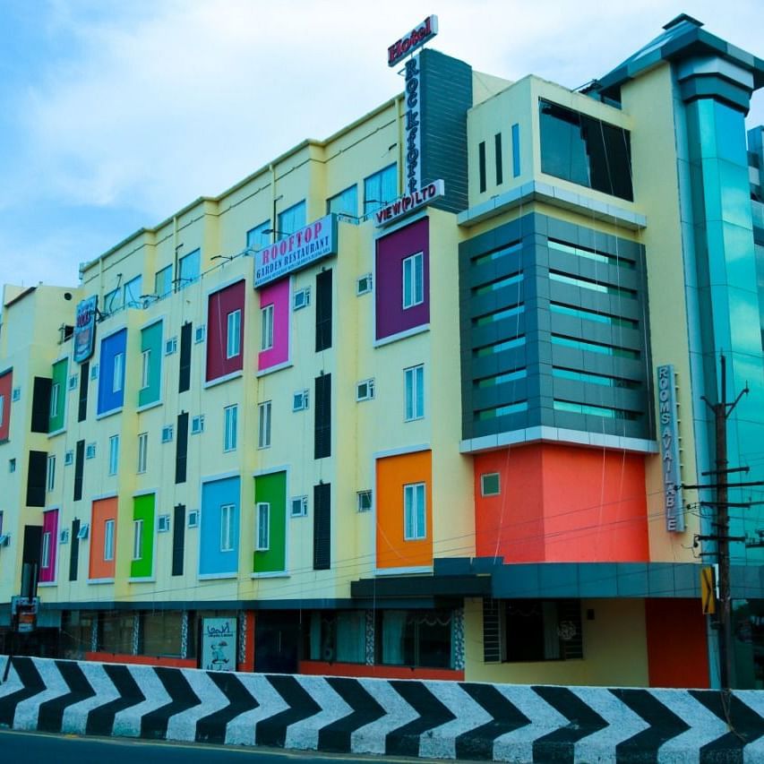 Facade of Hotel Rockfort View, Trichy during the day