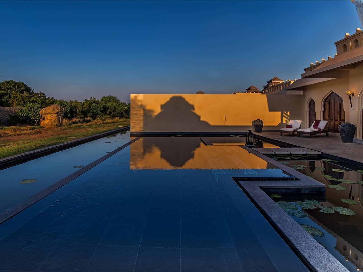 Jal Mahal-Pool obh7io