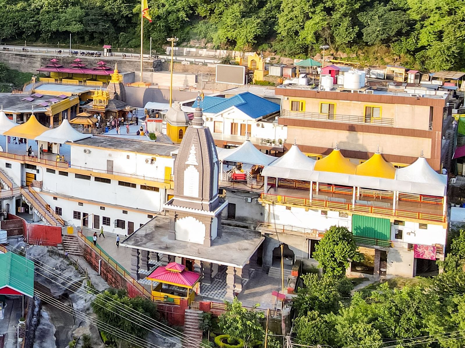 An aerial soht of the beautiful NAMAMI BY ZENQ BANKHANDI in Kangra just beside Mata Baglamukhi Temple - NAMAMI BY ZENQ BANKHANDI