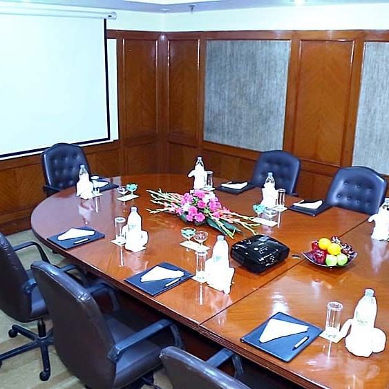 The Monarch, The Bristol Hotel Gurgaon, Boardroom in Gurgaon 2